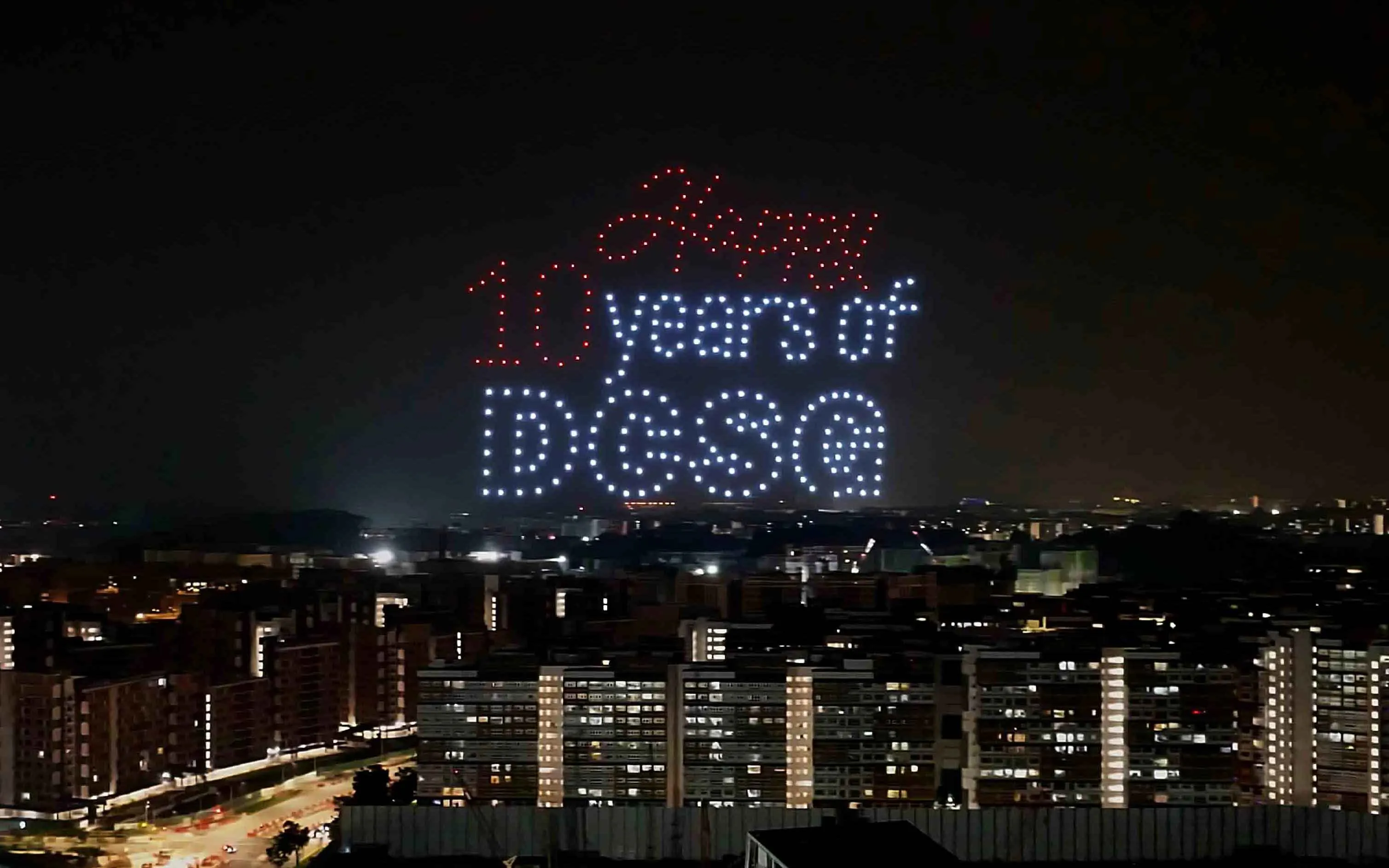 300 drones · Singapore · Anniversary